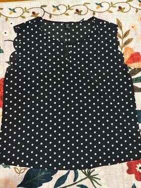 SHEIN Black White Polka Dot Scalloped Sleeveless Camisole